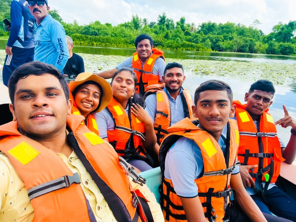 Boat ride around Bolgoda Lake (Sri Lanka) during the training workshop for the Youth Brigade