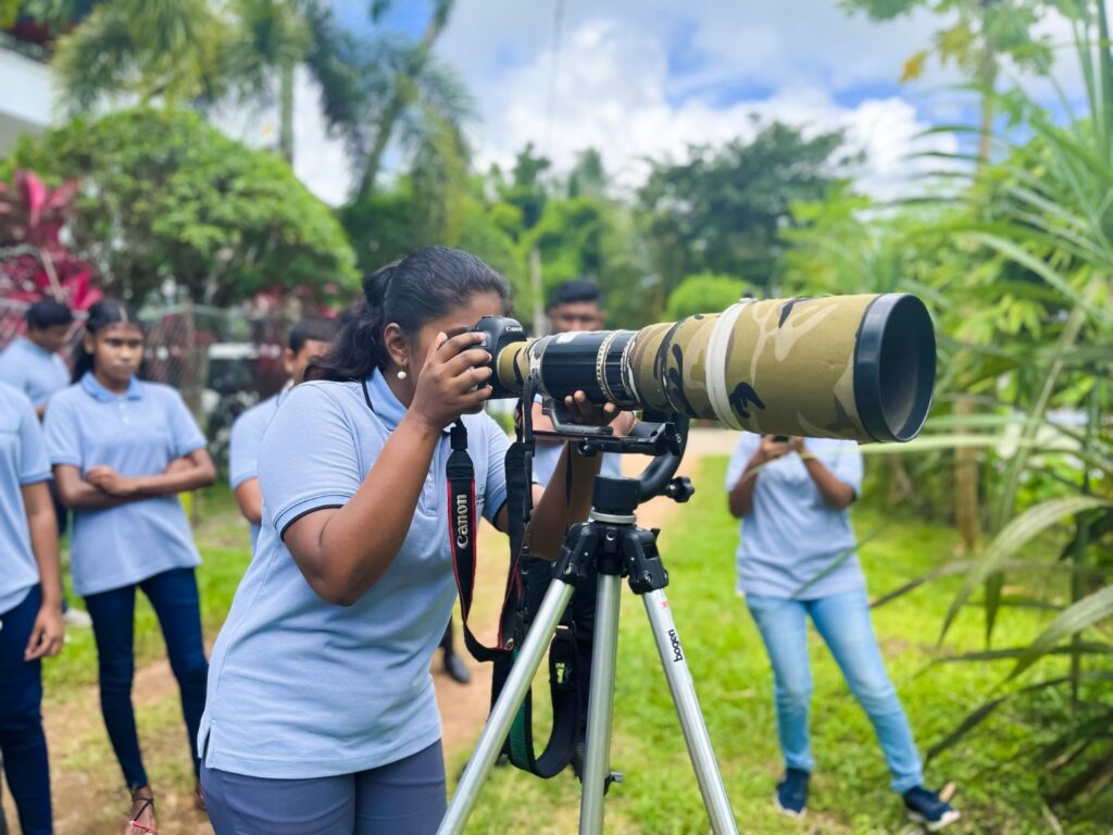 Bolgoda Lake Youth Brigade workshop, learning about wildlife photography